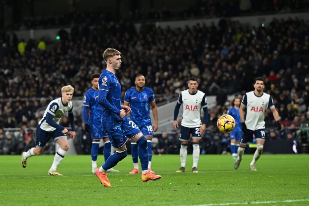 Cole-Palmer-Panenka-Chelsea-Tottenham-scaled