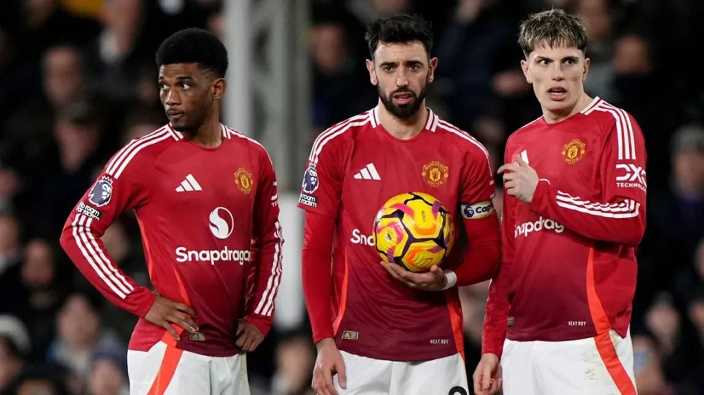 Man Utd của HLV Amorim thất vọng hơn Valencia thời HLV Gary Neville