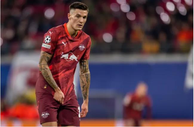 Benjamin Sesko la muc tieu cua Arsenal