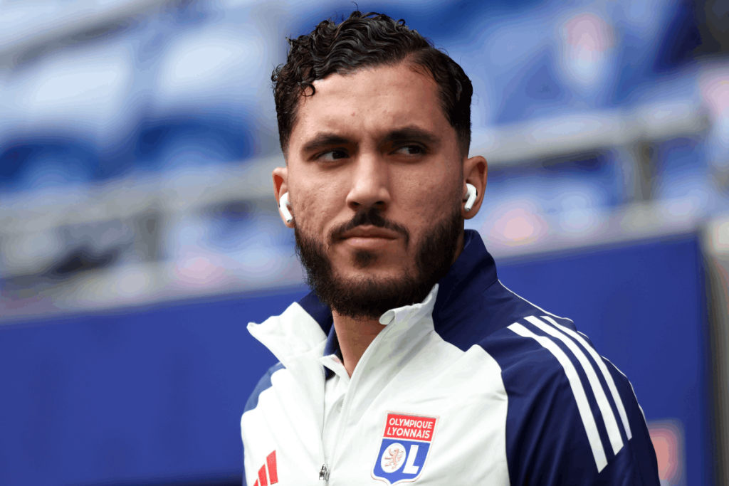 Rayan Cherki cập bến Man City với giá 40 triệu euro. (Nguồn Ligue 1)