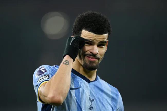Tottenham nhan tin buon tu Dominic Solanke.