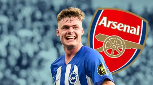 Arsenal dang muon muon Evan Ferguson