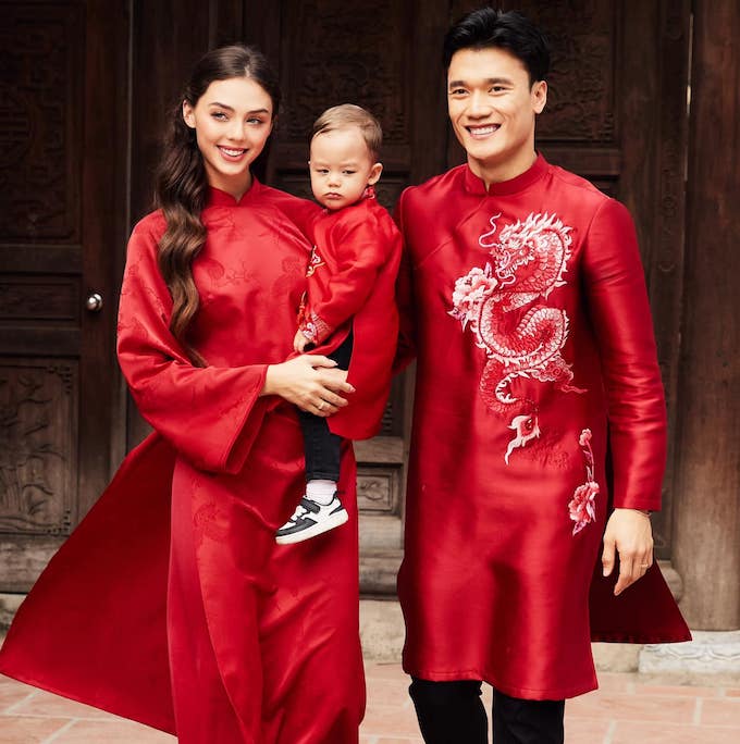 Gia đình Tiến Dũng nhân dịp chào đón năm mới. Ảnh: FBNV