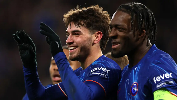 Guiu vẫn chỉ là kép phụ tại Chelsea