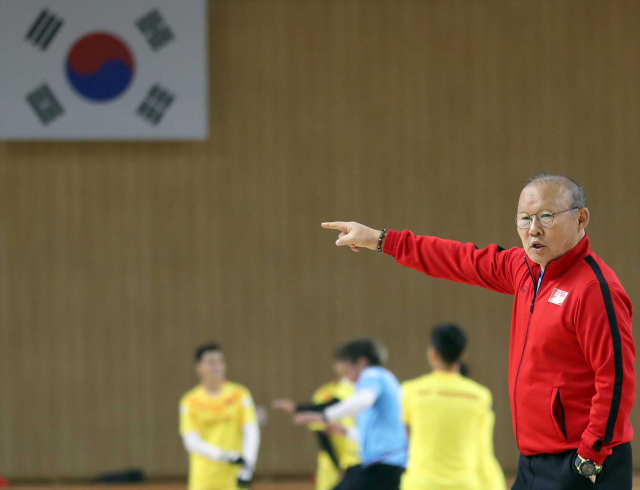 ĐT Việt Nam của HLV Kim Sang Sik và câu chuyện thay đổi vì bóng đá thắng 2