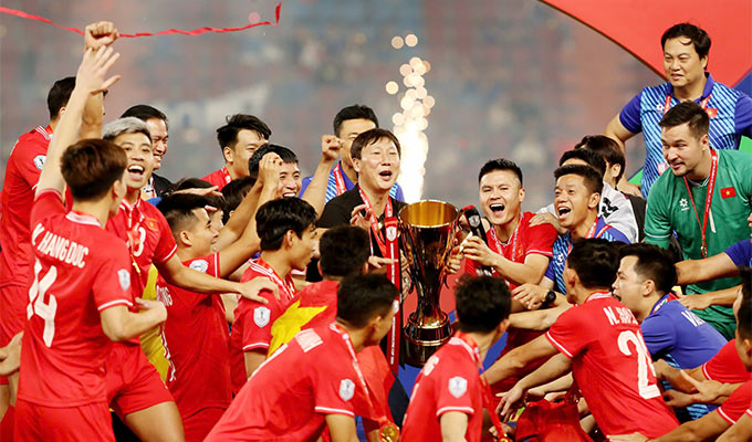Sau chức vô địch AFF Cup 2024, HLV Kim muốn chinh phục thêm những thành công mới cùng bóng đá Việt Nam - Ảnh: Đức Cường