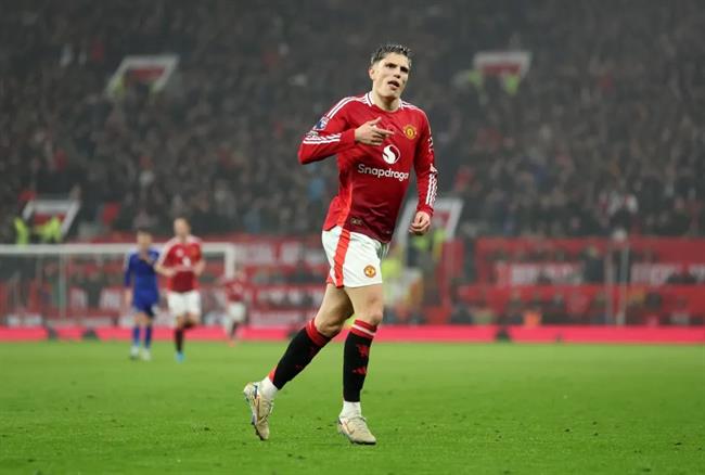 MU hét giá trên trời với Napoli cho Garnacho 1