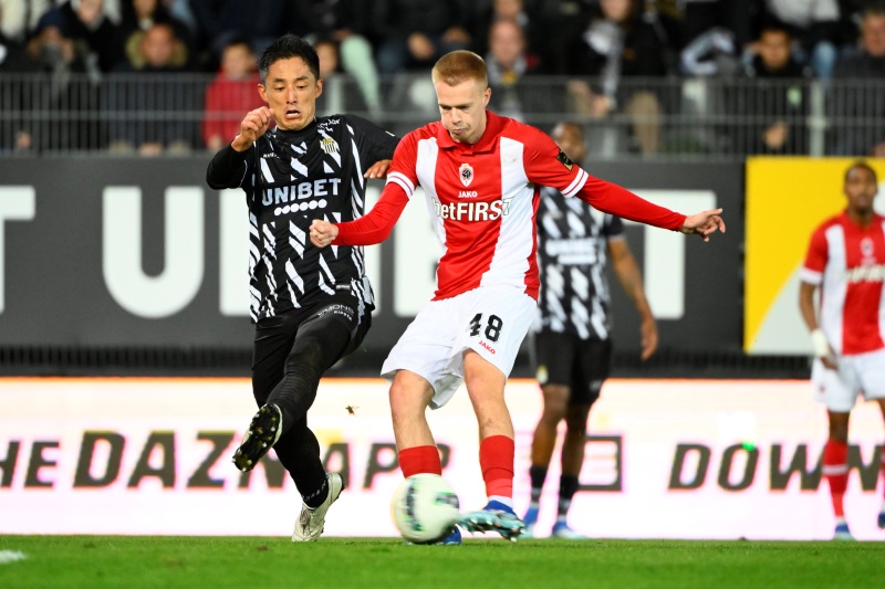 Nhận định, Soi kèo Royal Antwerp vs Sporting Charleroi 23h30 ngày 29/05: Chủ nhà khó thắng - Ảnh 1