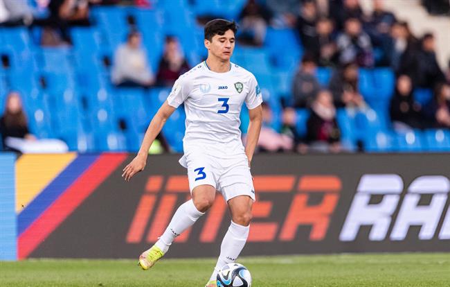 Tiết lộ Erik ten Hag từng từ chối chiêu mộ Khusanov năm 2023 1